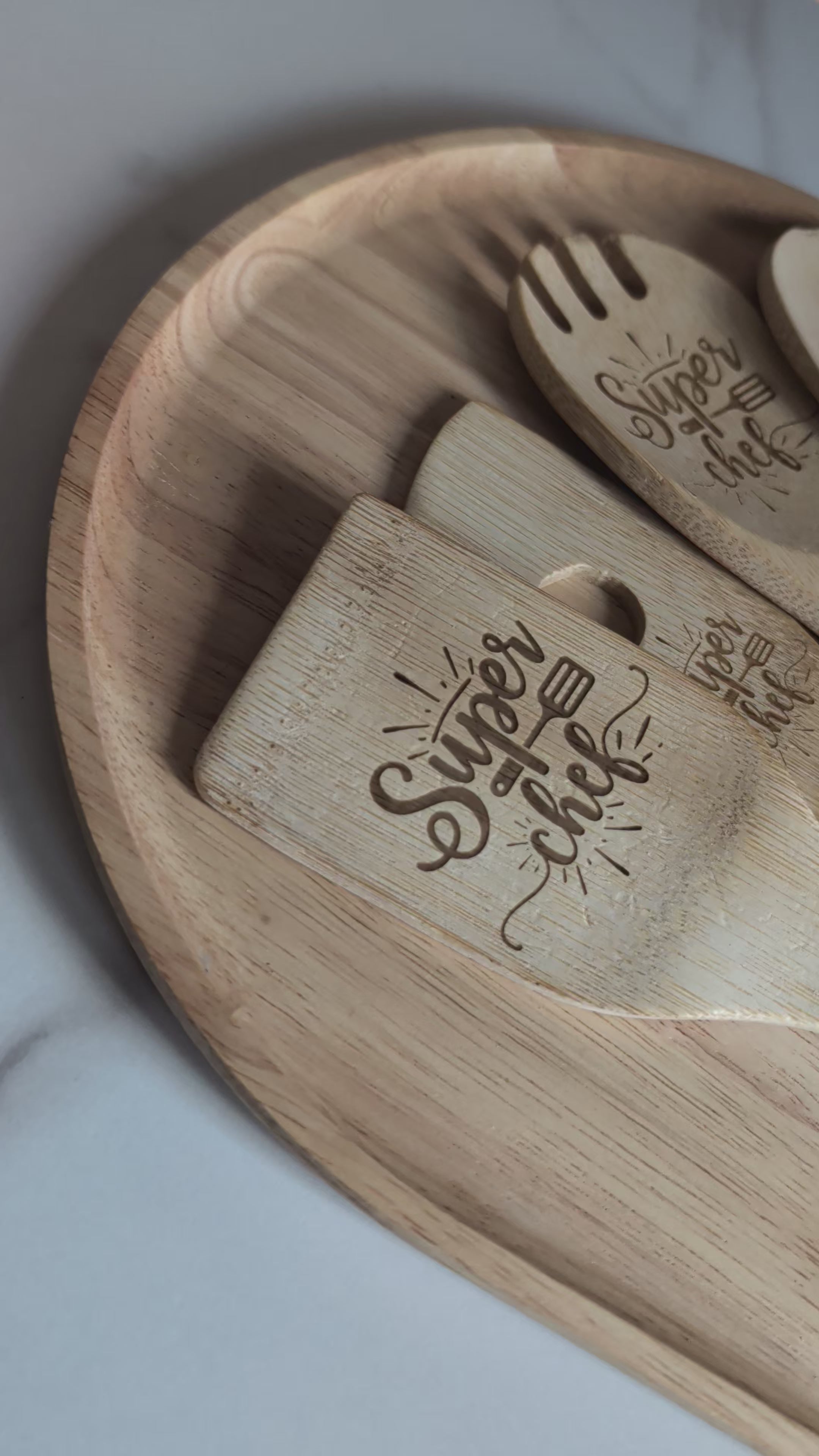Kit d’Ustensiles de Cuisine en Bambou Personnalisé – "Super Chef" (Prénom personnalisable)
