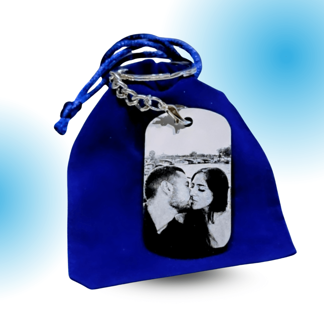 Porte - clé Photo Personnalisé en Métal - Gravure Laser Haute Précision - Atelier King Brignoles - King Gravure Laser